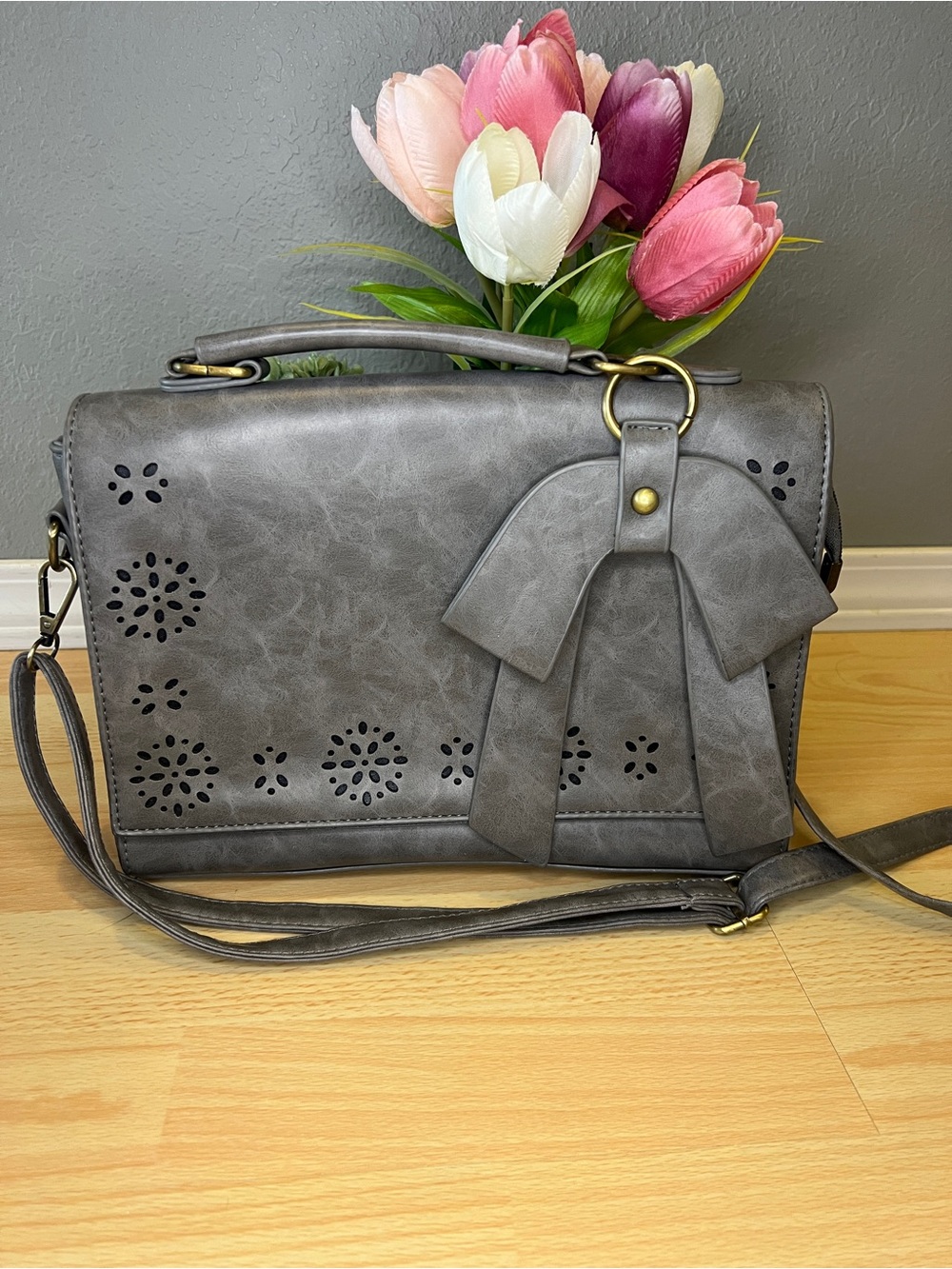 Gray Cutout Bow Crossbody
Unbranded